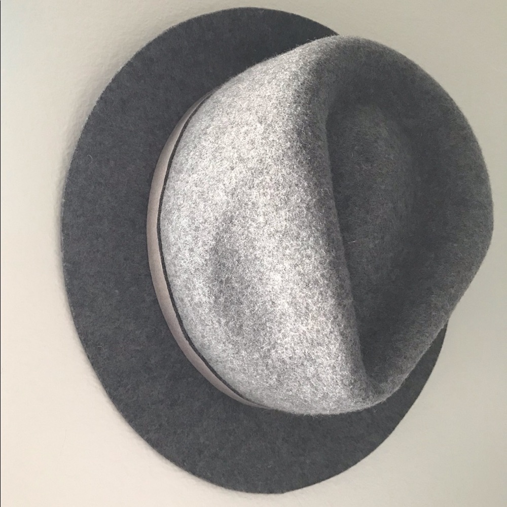 Gray fall hat - Picture 2 of 5